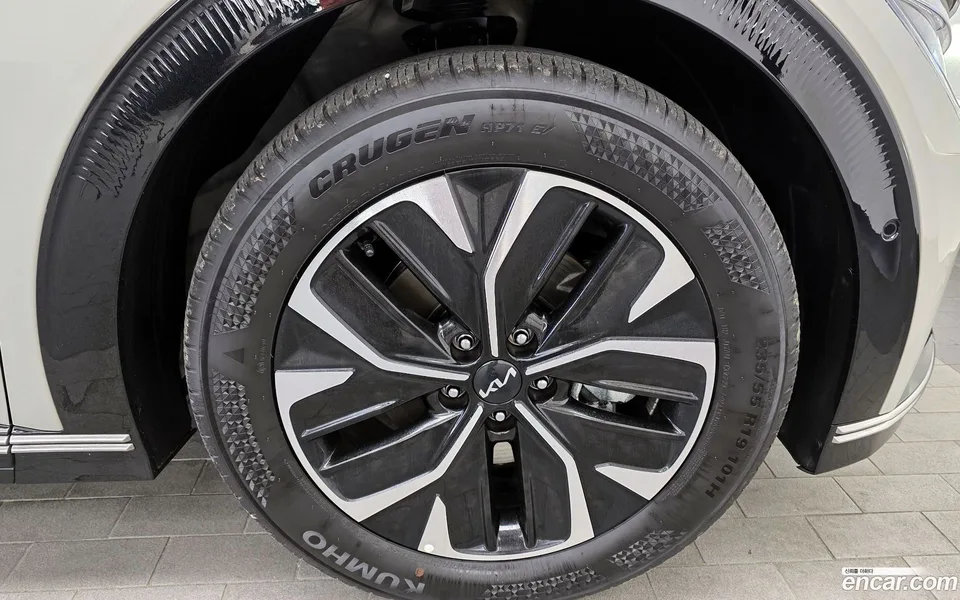 Kia EV6 2022 — миниатюра 5