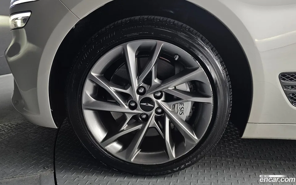 Genesis G70 2.5T 4WD 2023 — миниатюра 5