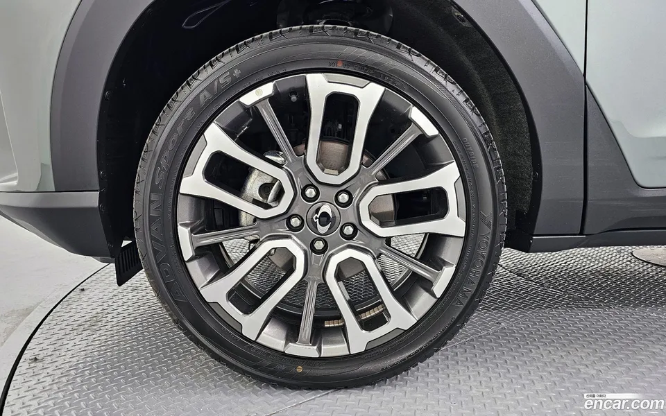KG Mobility Torres 1.5 2WD 2023 — миниатюра 5