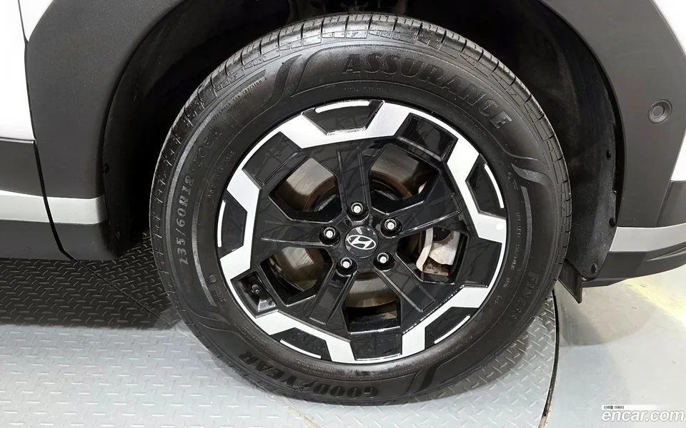 Hyundai SantaFe 2.5T 2WD 2024 — миниатюра 5