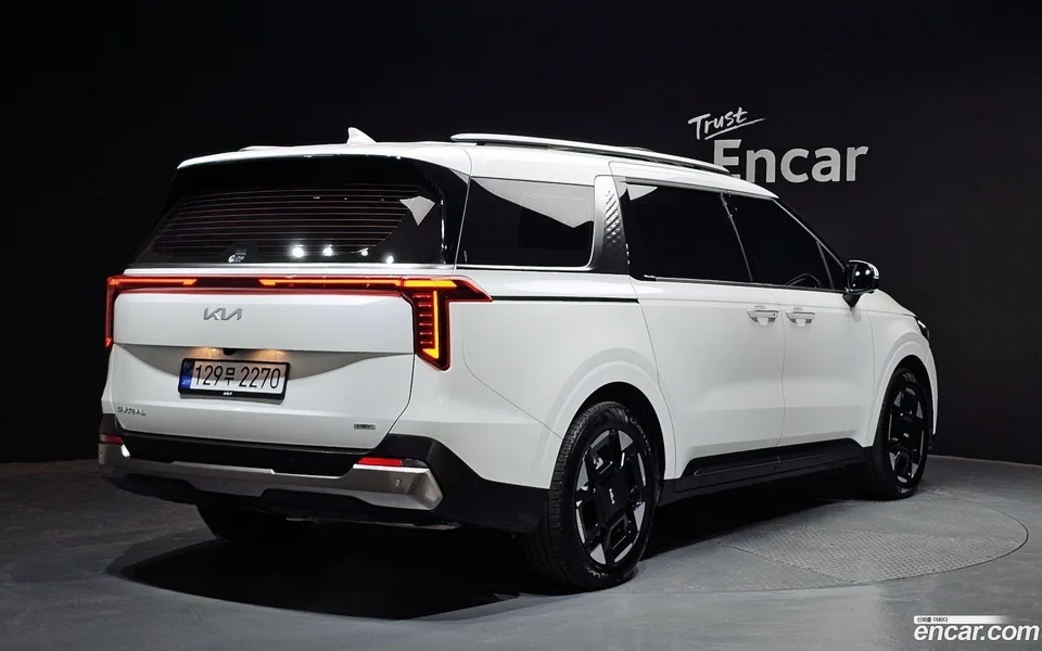 Kia Carnival HEV 9 2025 — миниатюра 2