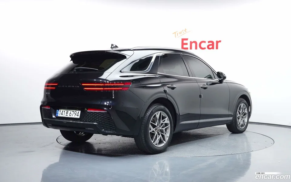 Genesis GV70 2.2 2WD 2022 — миниатюра 2