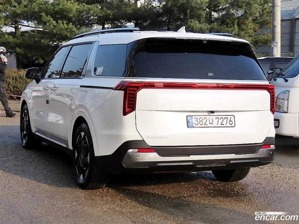 Kia Carnival 9 2024 — миниатюра 2