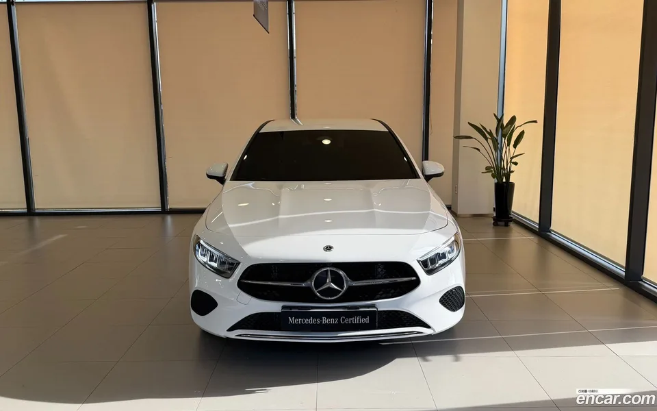 Mercedes-Benz A-Class A220 2025 — миниатюра 3
