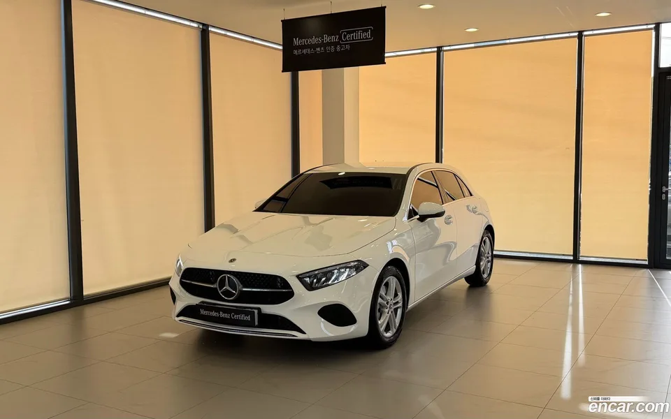 Mercedes-Benz A-Class A220 2025 — фото 1, купить с доставкой в Москву