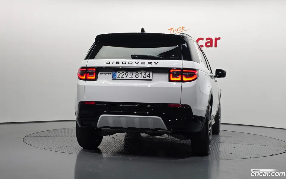Land Rover Discovery Sport P250 SE 2025 — миниатюра 4