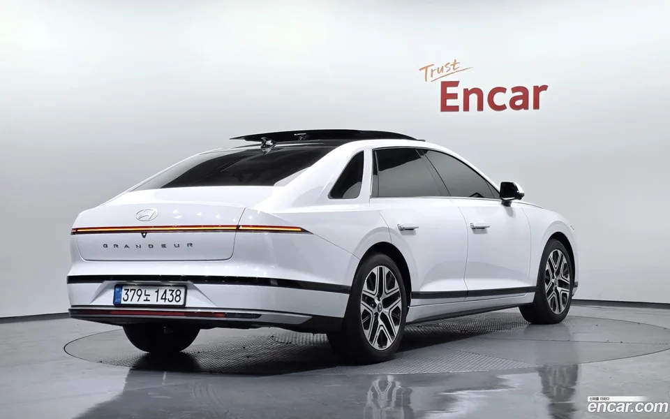 Hyundai Grandeur Hybrid 2023 — миниатюра 2