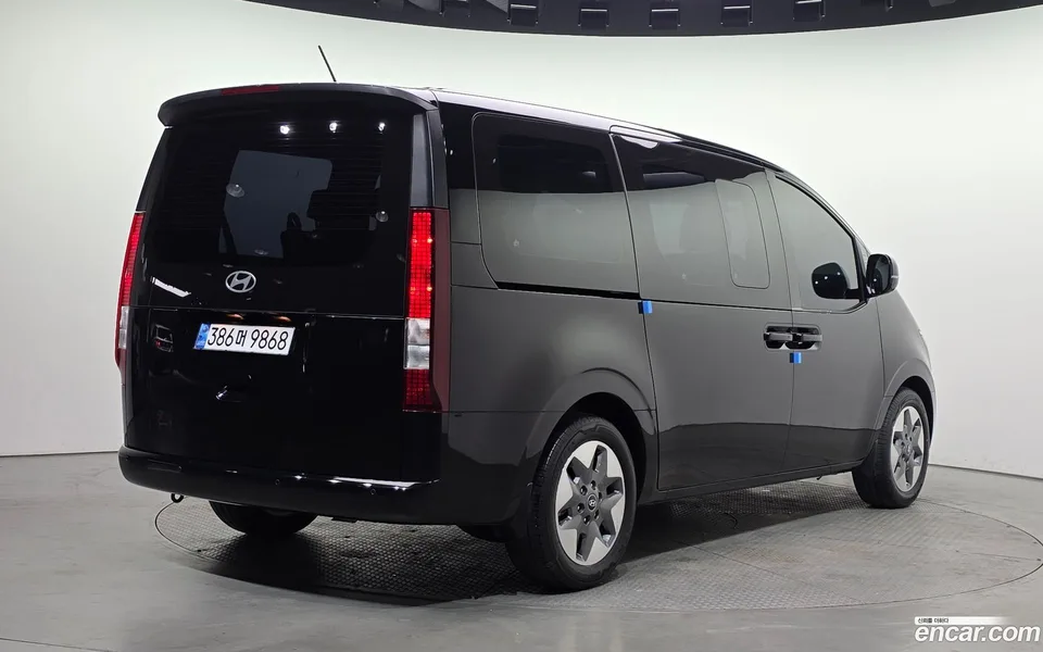 Hyundai Staria HEV 1.6 9 2024 — миниатюра 2