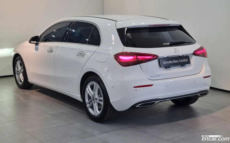 Mercedes-Benz A-Class A220 2024 — миниатюра 2