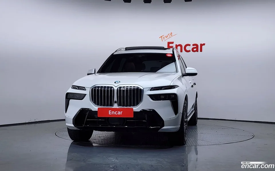 BMW X7 xDrive 40i M 7 2024 — миниатюра 3