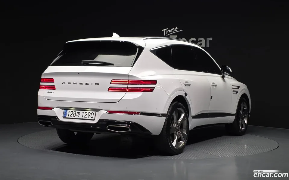 Genesis GV80 2.5T 2WD 2022 — миниатюра 2