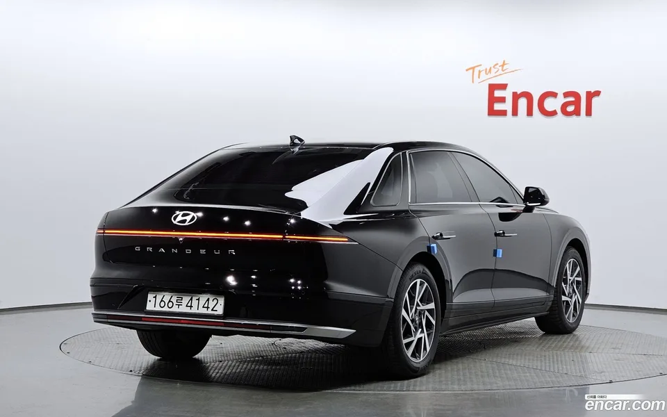 Hyundai Grandeur Hybrid 2023 — миниатюра 2