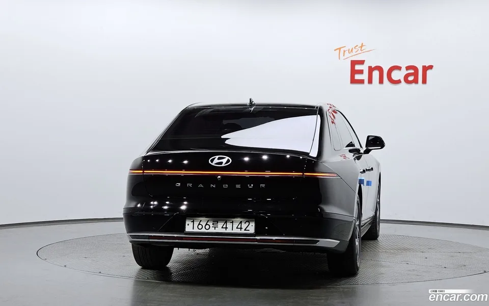Hyundai Grandeur Hybrid 2023 — миниатюра 4