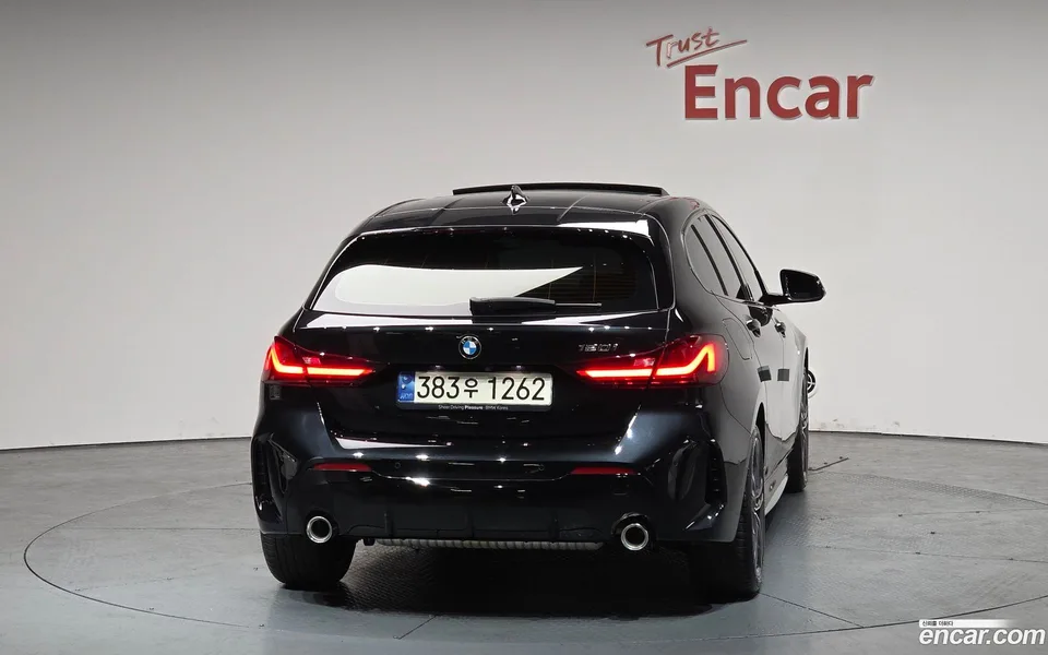 BMW 1 Series 120i M 2024 — миниатюра 4