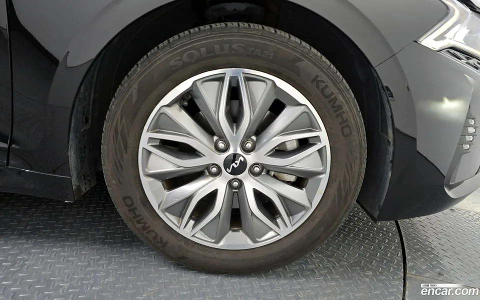Kia K5 Hybrid 2023 — миниатюра 5