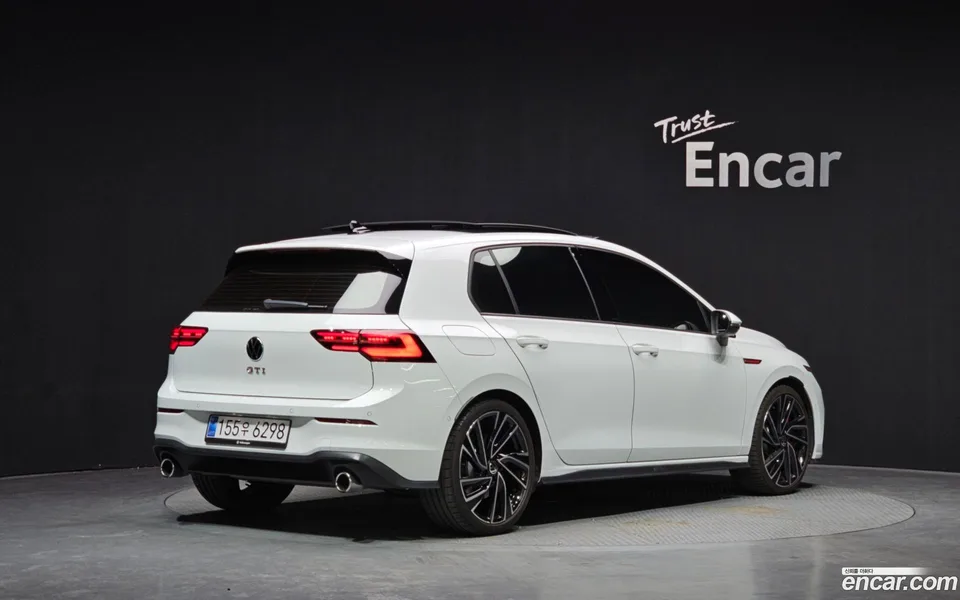 Volkswagen Golf 2.0 GTI 2024 — миниатюра 2