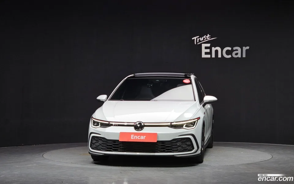 Volkswagen Golf 2.0 GTI 2024 — миниатюра 3