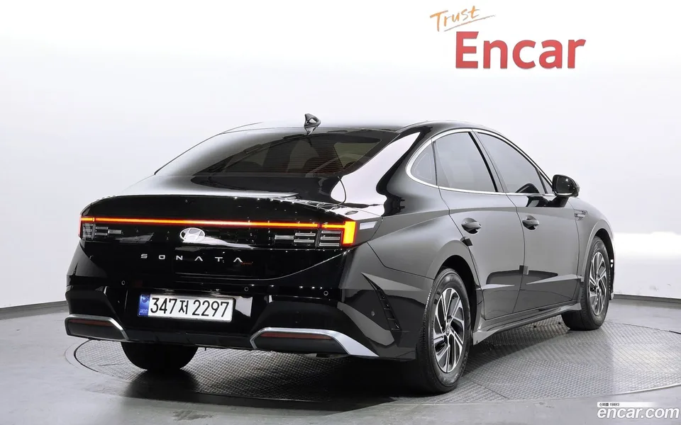 Hyundai Sonata The Edge Hybrid 2024 — миниатюра 2