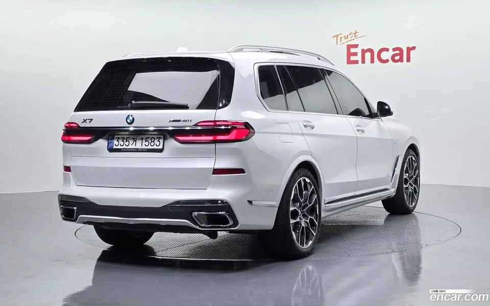 BMW X7 xDrive 40i M 6 2023 — миниатюра 2