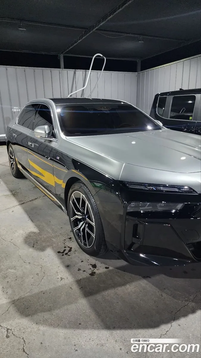 BMW 7 Series 740i xDrive M 2024 — миниатюра 3