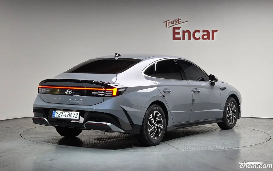 Hyundai Sonata The Edge Hybrid 2024 — миниатюра 2