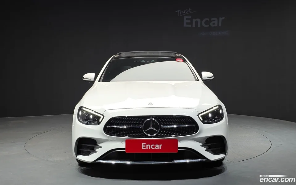 Mercedes-Benz E-Class E350 4MATIC AMG Line 2022 — миниатюра 3