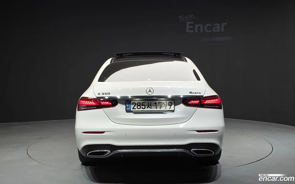 Mercedes-Benz E-Class E350 4MATIC AMG Line 2022 — миниатюра 4