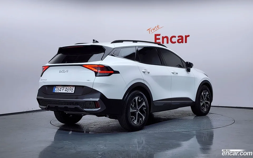 Kia Sportage Hybrid 2WD 2024 — миниатюра 2