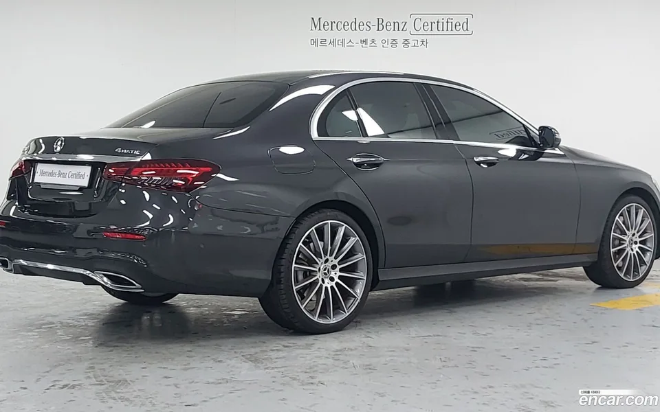 Mercedes-Benz E-Class E350 4MATIC AMG Line 2022 — миниатюра 2