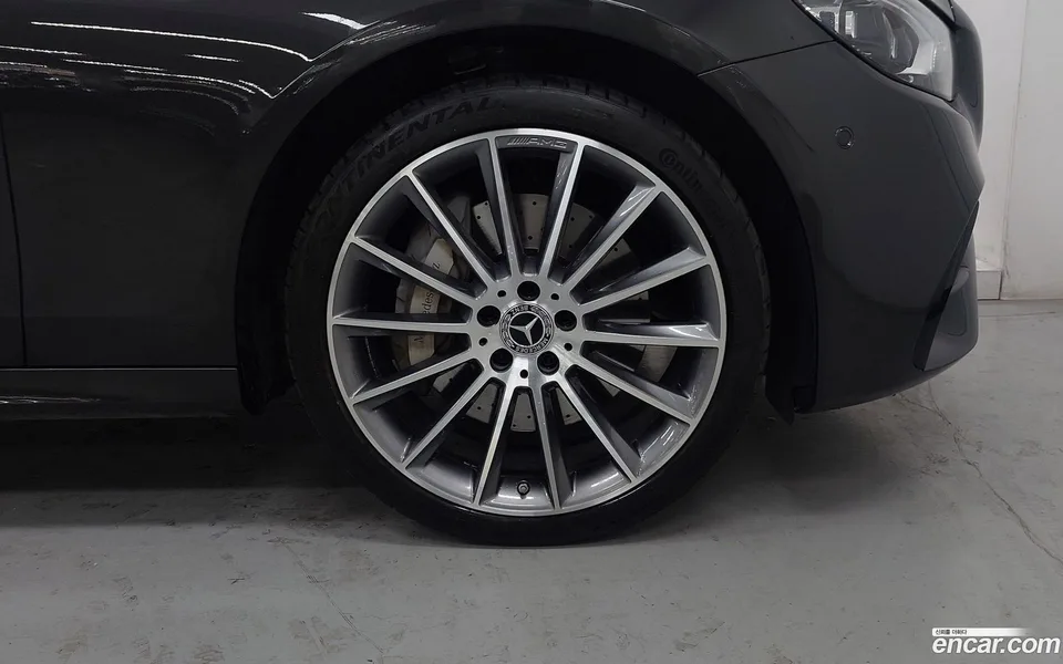 Mercedes-Benz E-Class E350 4MATIC AMG Line 2022 — миниатюра 5