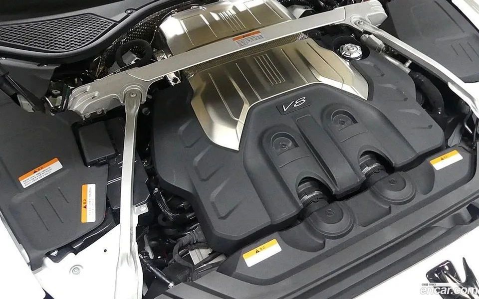 Bentley Flying Spur 4.0 2023 — миниатюра 5