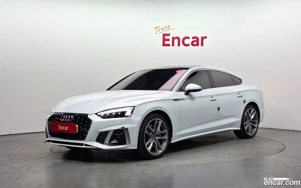 Audi A5 45 TFSI 2023 — фото 1, купить с доставкой в Москву