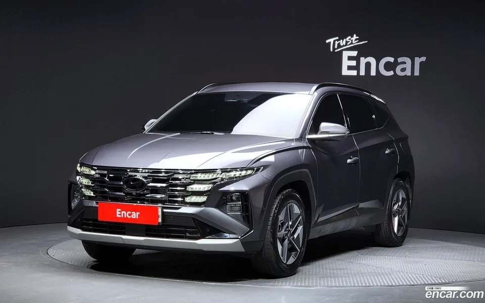 Hyundai Tucson Hybrid NX4 HEV 1.6 2WD 2024 — фото 1, купить с доставкой в Москву