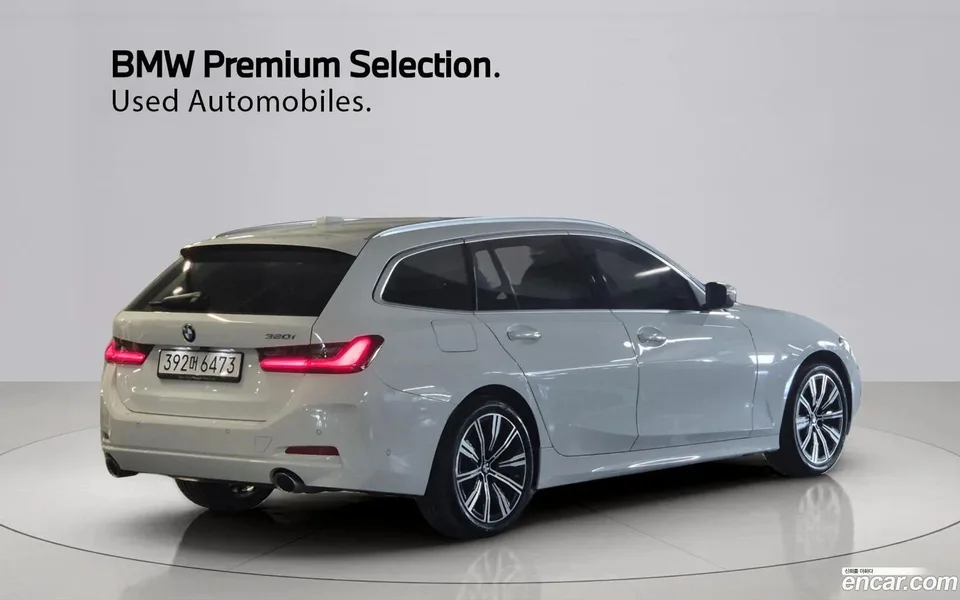 BMW 3 Series 320i 2025 — миниатюра 2