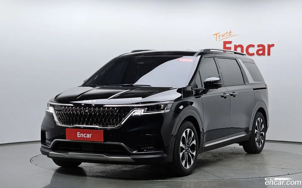 Kia Carnival 9 2023 — фото 1, купить с доставкой в Москву