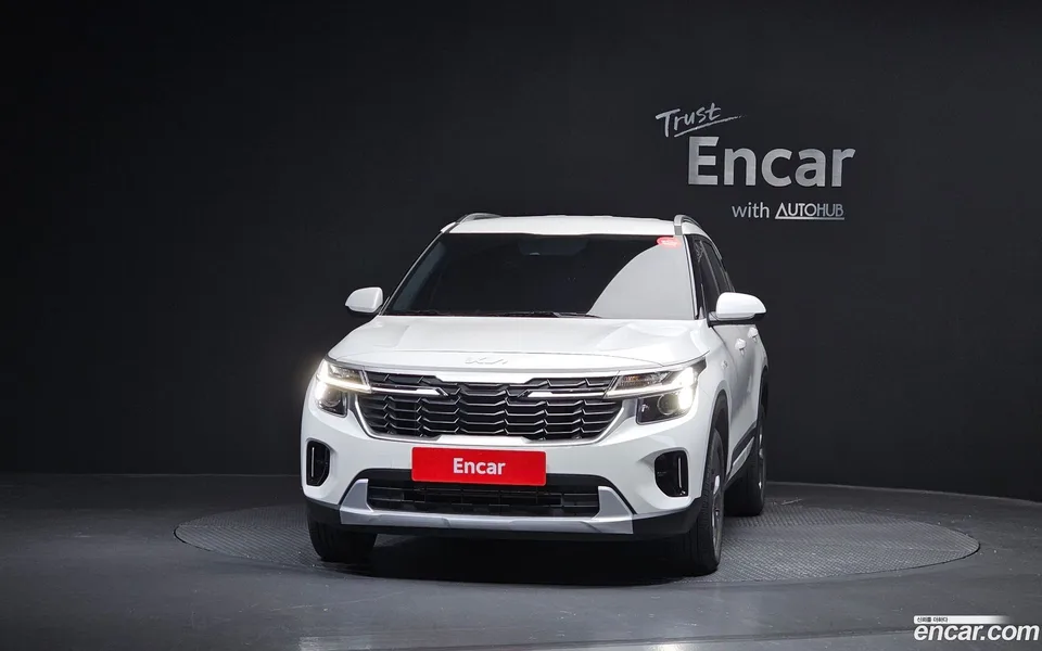 Kia Seltos 2.0 2WD 2024 — миниатюра 3