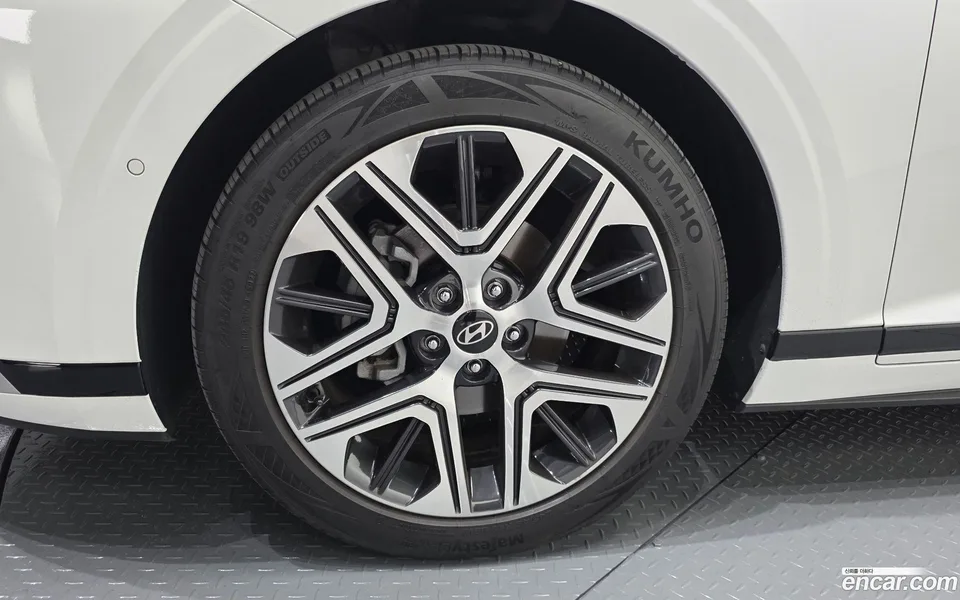 Hyundai Grandeur Hybrid 2023 — миниатюра 5