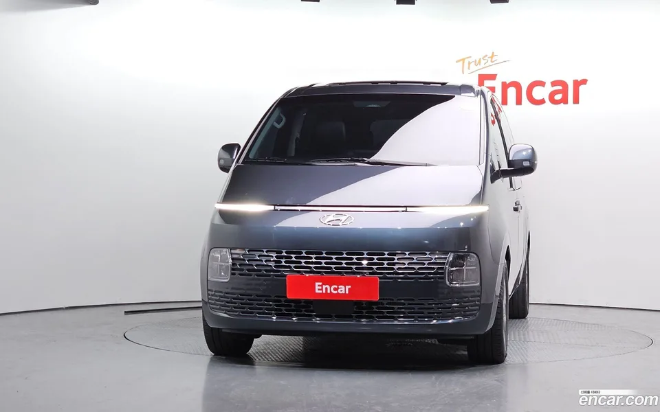 Hyundai Staria 4WD 11 2023 — миниатюра 3