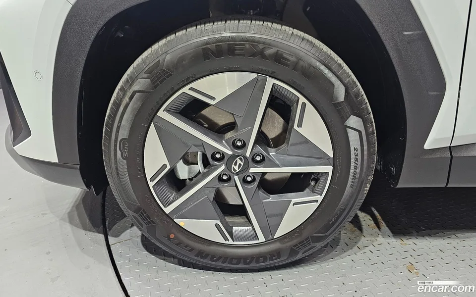 Hyundai Tucson NX4 1.6 2WD 2025 — миниатюра 5