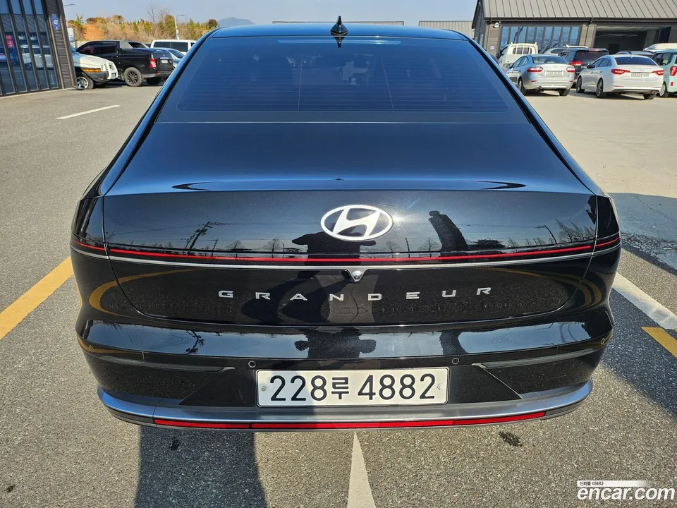 Hyundai Grandeur 3.5 LPG 2WD 2023 — миниатюра 5