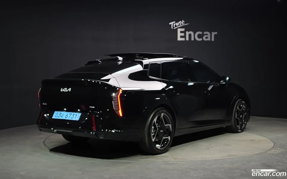 Kia EV4 2WD 2025 — миниатюра 2