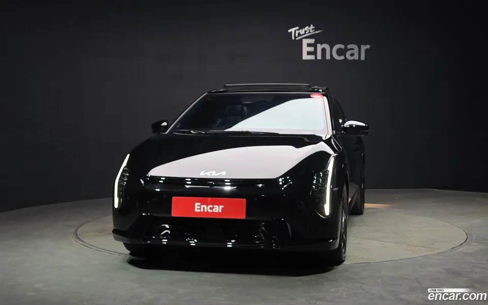 Kia EV4 2WD 2025 — миниатюра 3