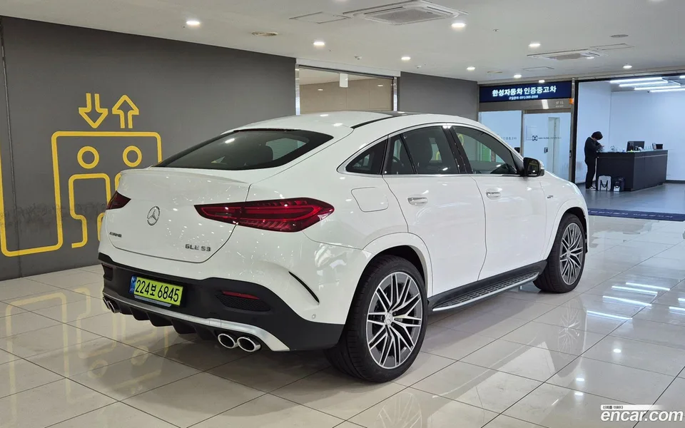 Mercedes-Benz GLE-Class AMG GLE53 4MATIC+ 2025 — миниатюра 4