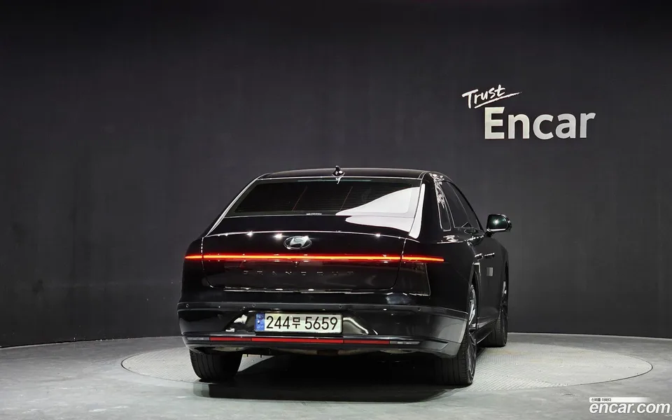 Hyundai Grandeur 2.5 2WD 2023 — миниатюра 4