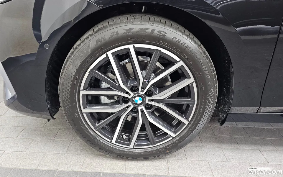 BMW 2 Series Active Tourer 220i M 2026 — миниатюра 5