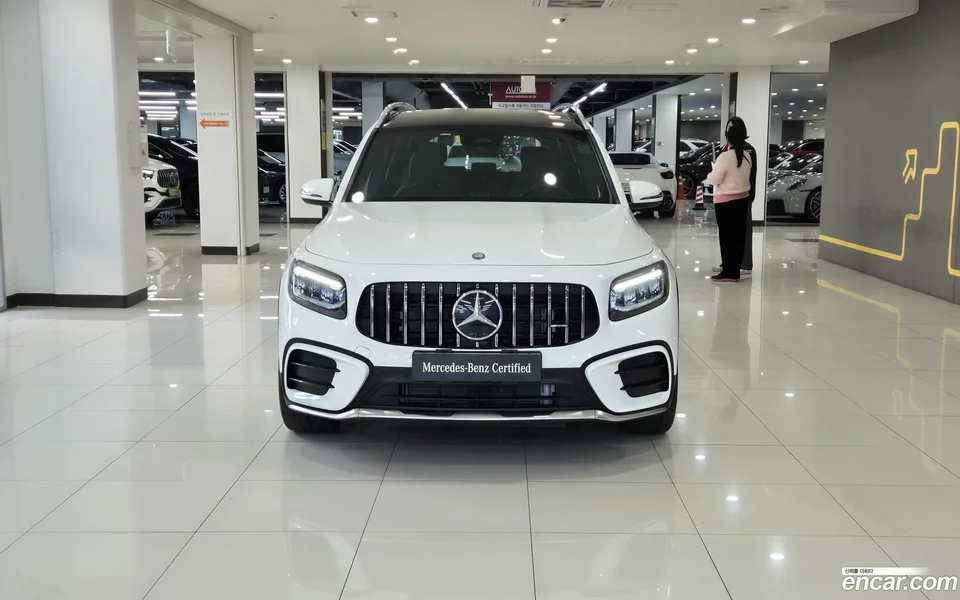 Mercedes-Benz GLB-Class AMG GLB35 4MATIC 2025 — миниатюра 2