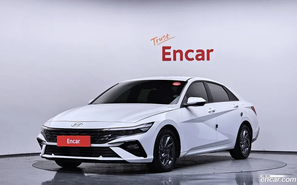 Hyundai Avante CN7 Hybrid 2024 — фото 1, купить с доставкой в Москву