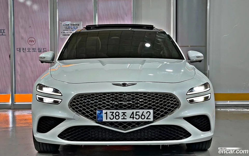 Genesis G70 2.0T 2WD 2022 — миниатюра 2