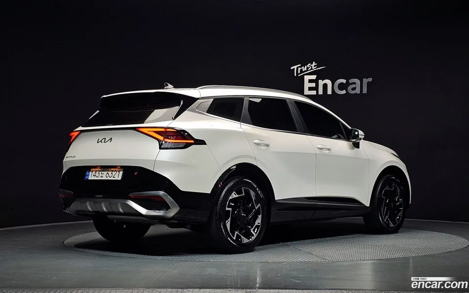 Kia Sportage 1.6 2WD 2022 — миниатюра 2