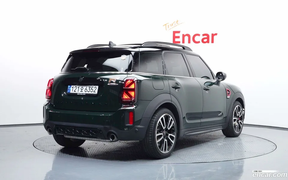 MINI Cooper S Countryman JCW 2022 — миниатюра 2